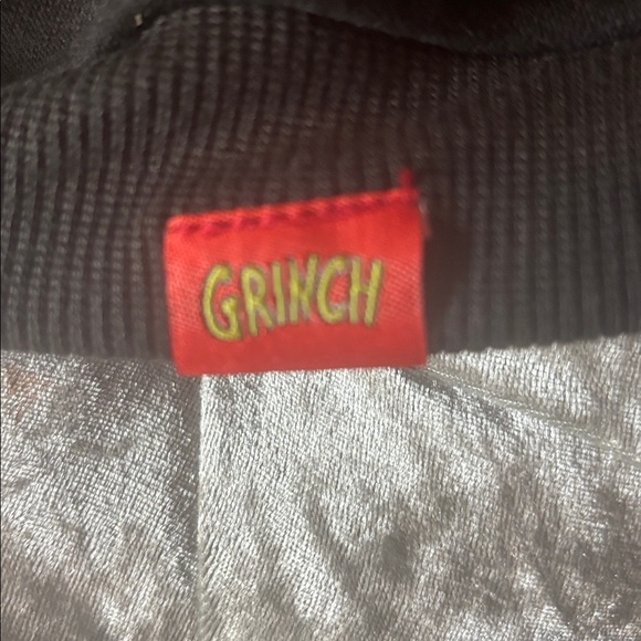 Grinch Pet Hoodie NWT, size medium , I ❤️ Being Grinchy 
Black and Red - Picture 8 of 10